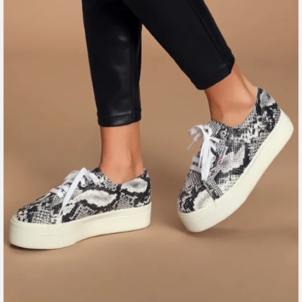 Superga Platform Gray & White Snakeskin Patterned Sneakers - 41.5/US10